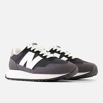 New Balance 237