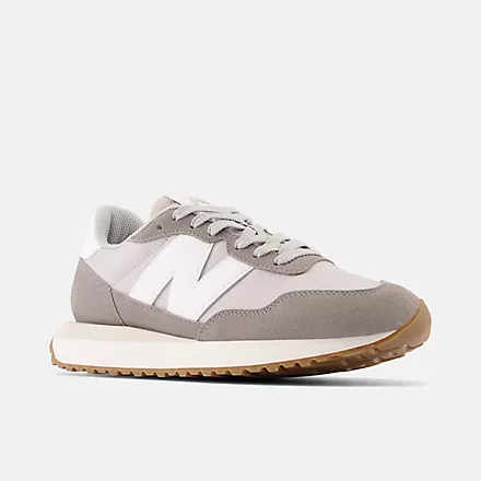 New Balance 237